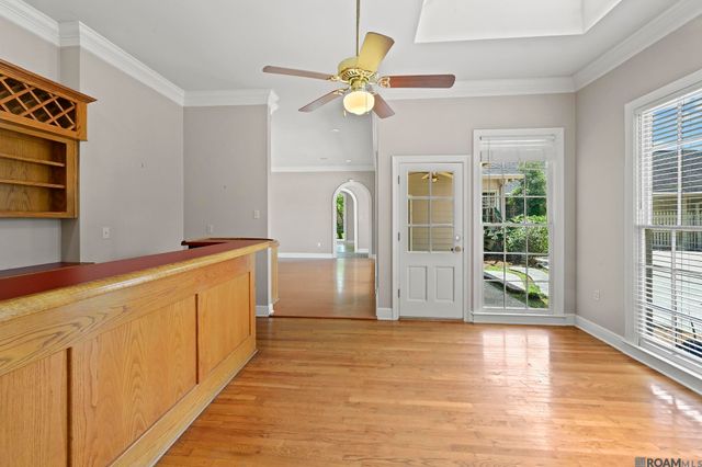 8226 Oakbrook Dr, Baton Rouge, LA 70810