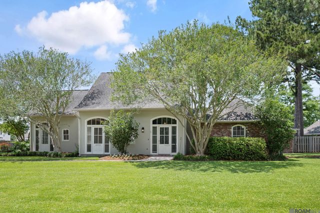 8226 Oakbrook Dr, Baton Rouge, LA 70810