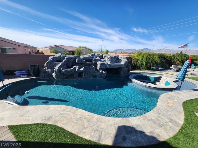 7771 Mojave Yucca Court, Las Vegas, NV 89131
