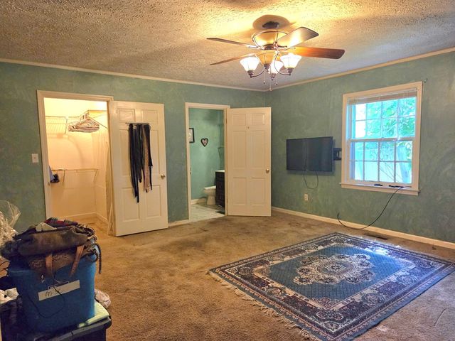 2210 Woodburn Hay Rd, Hopkinsville, KY 42240