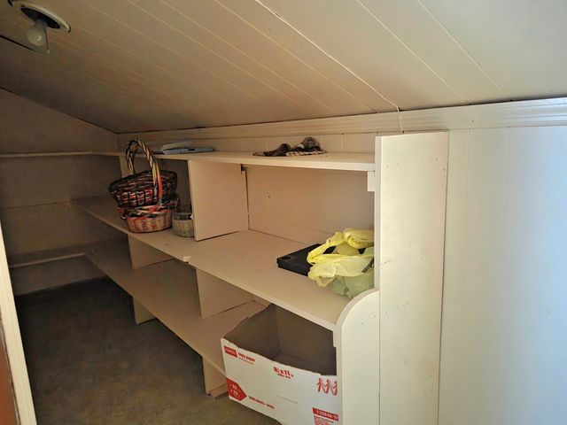 2210 Woodburn Hay Rd, Hopkinsville, KY 42240