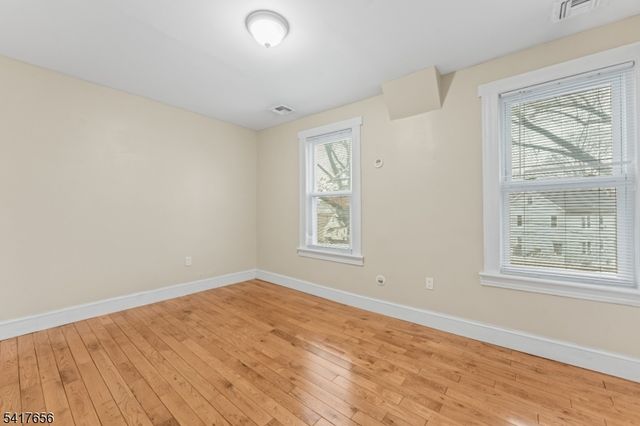 3 Sisco Pl, Clifton City, NJ 07011