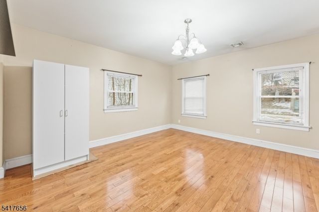 3 Sisco Pl, Clifton City, NJ 07011