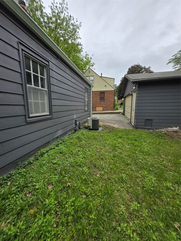 2621 Columbia Street, Des Moines, IA 50313