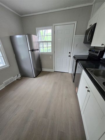 2621 Columbia Street, Des Moines, IA 50313