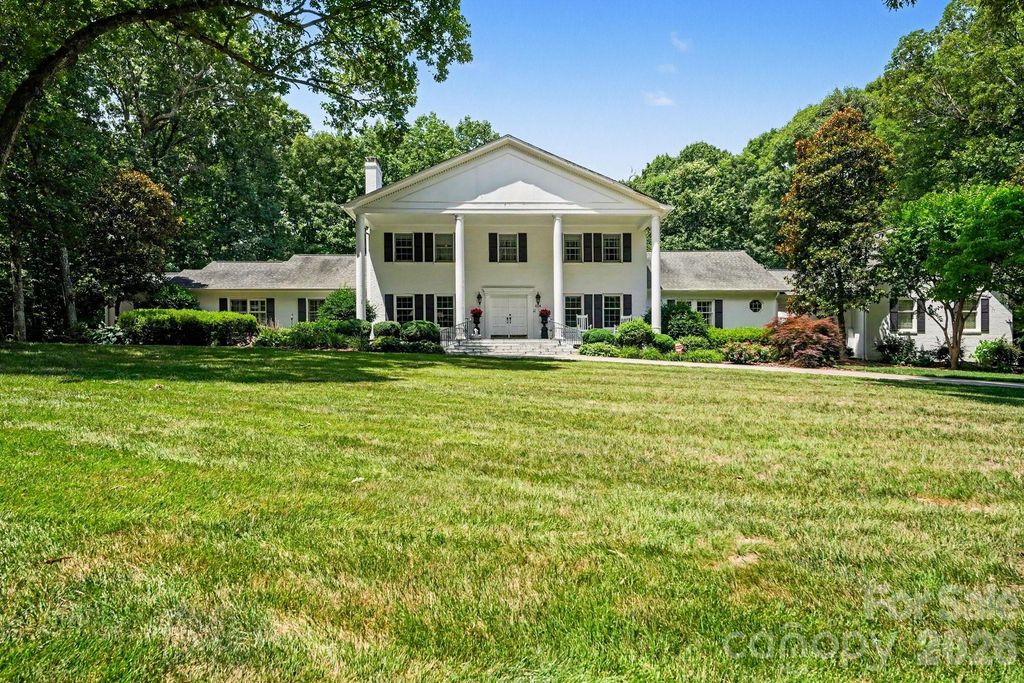 414 Saint Andrews Road, Statesville, NC 28625