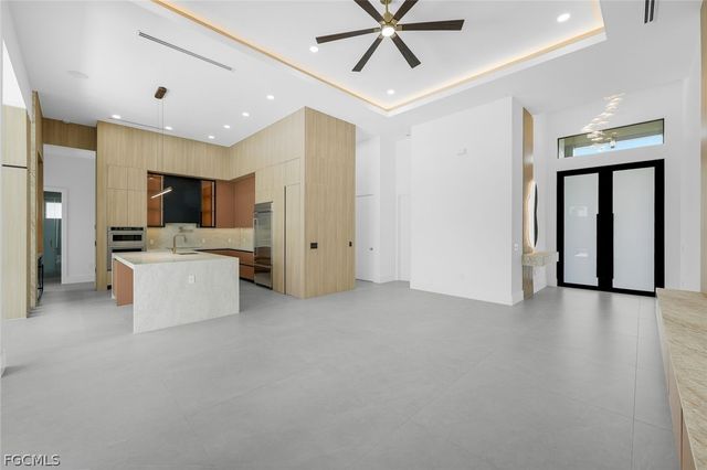 3606 SW 3rd ST, Cape Coral, FL 33991