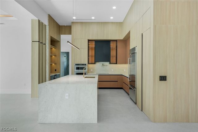 3606 SW 3rd ST, Cape Coral, FL 33991