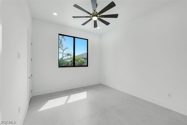 3606 SW 3rd ST, Cape Coral, FL 33991