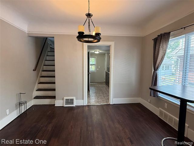 264 E Woodland Street, Ferndale, MI 48220