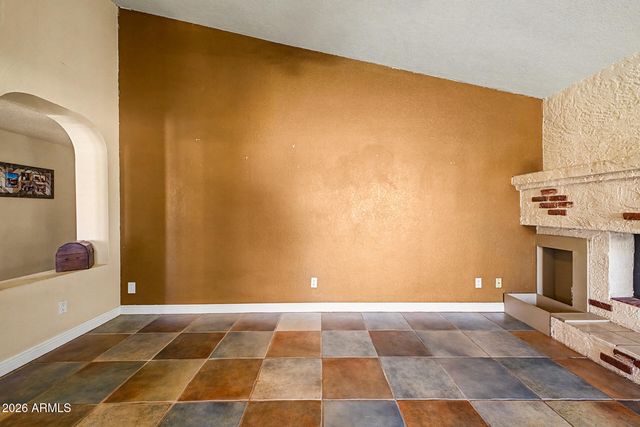 562 E HACKAMORE Street, Mesa, AZ 85203