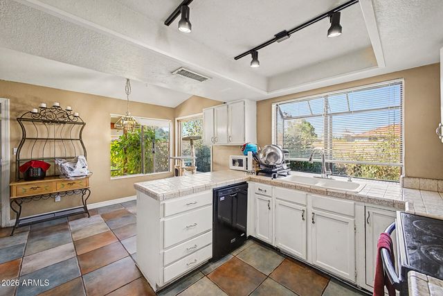 562 E HACKAMORE Street, Mesa, AZ 85203
