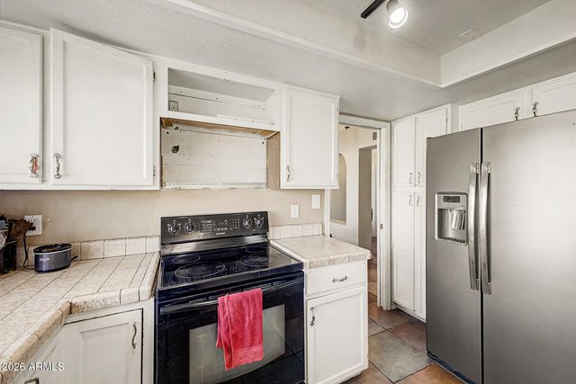 562 E HACKAMORE Street, Mesa, AZ 85203
