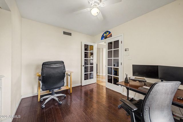 562 E HACKAMORE Street, Mesa, AZ 85203