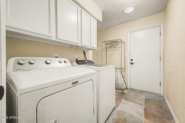 562 E HACKAMORE Street, Mesa, AZ 85203