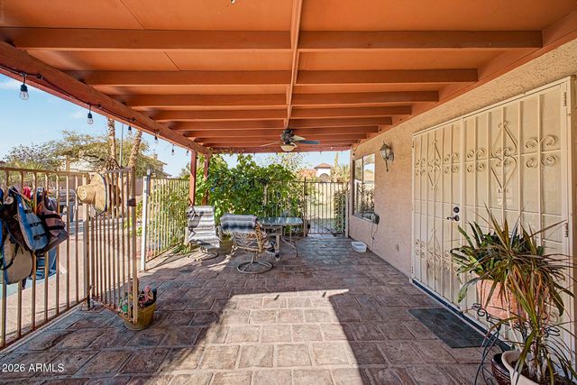 562 E HACKAMORE Street, Mesa, AZ 85203