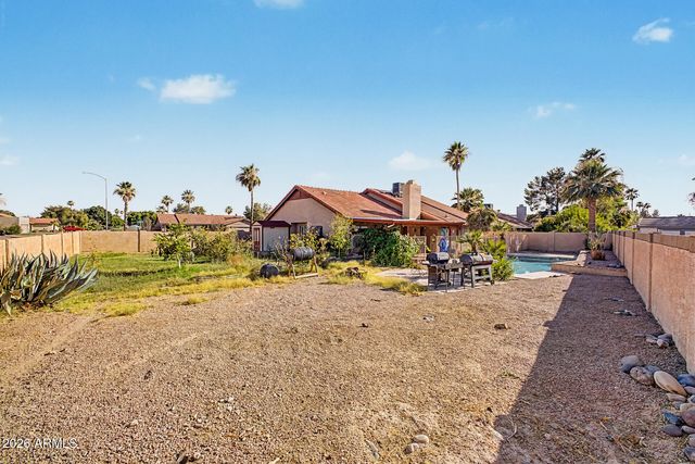 562 E HACKAMORE Street, Mesa, AZ 85203