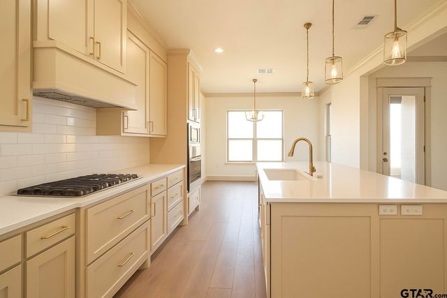 1070 Stagecoach Bend, Bullard, TX 75757