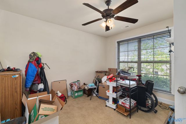 6801 Breyerton Way SE, Owens Cross Roads, AL 35763