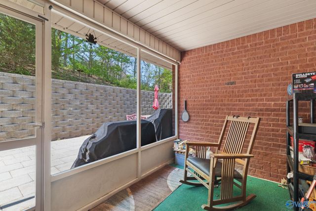 6801 Breyerton Way SE, Owens Cross Roads, AL 35763