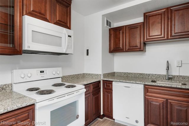 8900 E Jefferson Avenue 625, Detroit, MI 48214