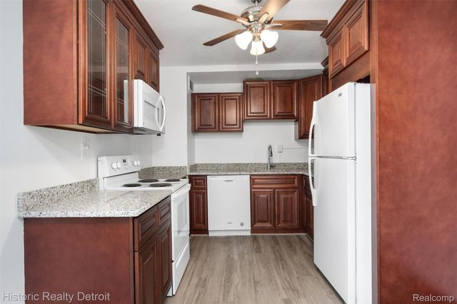 8900 E Jefferson Avenue 625, Detroit, MI 48214