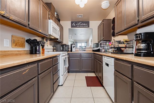 312 Yardarm Way, Las Vegas, NV 89145