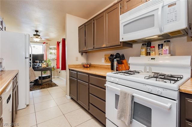 312 Yardarm Way, Las Vegas, NV 89145