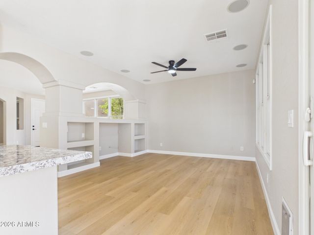 18298 W SMOKEY Drive, Surprise, AZ 85388