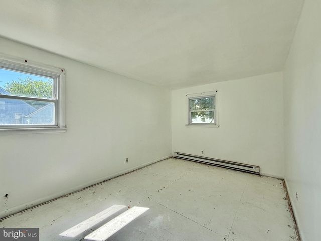 1621 EMERSON AVE, Atlantic City, NJ 08401