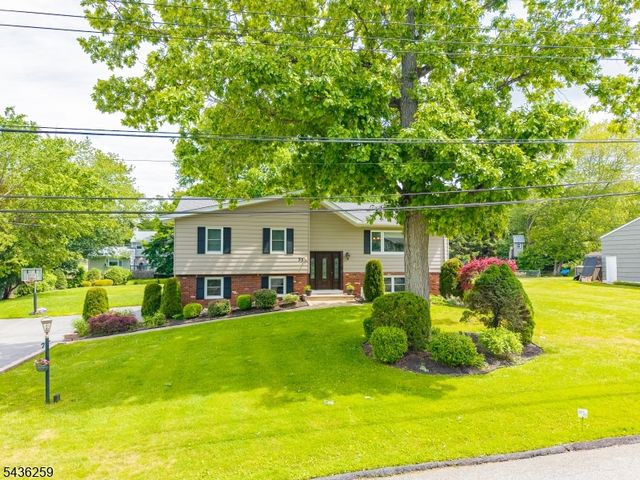 55 Marcia Rd, Ringwood Boro, NJ 07456