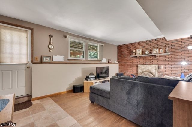 55 Marcia Rd, Ringwood Boro, NJ 07456