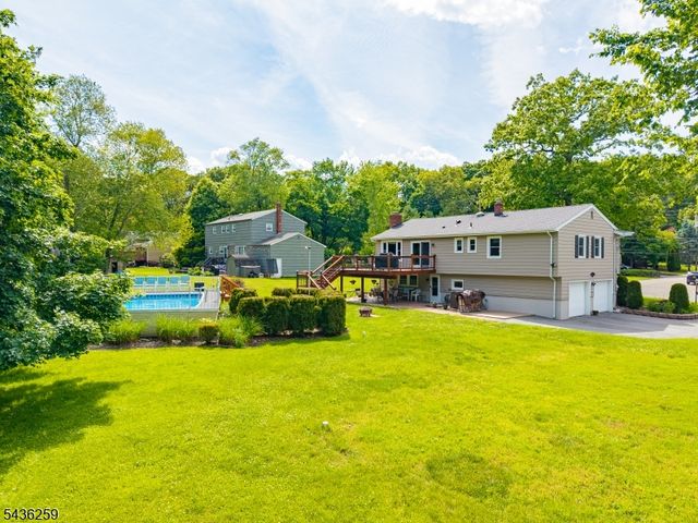 55 Marcia Rd, Ringwood Boro, NJ 07456