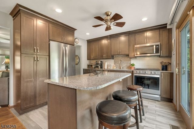 55 Marcia Rd, Ringwood Boro, NJ 07456