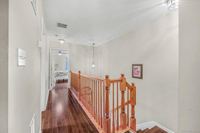 92 Barr Lane, Monroe, NY 10950
