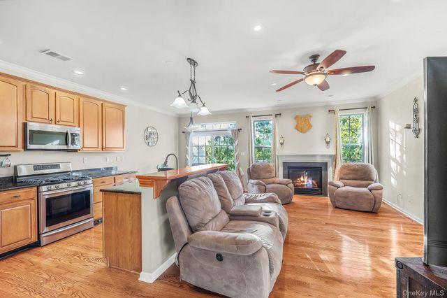 92 Barr Lane, Monroe, NY 10950