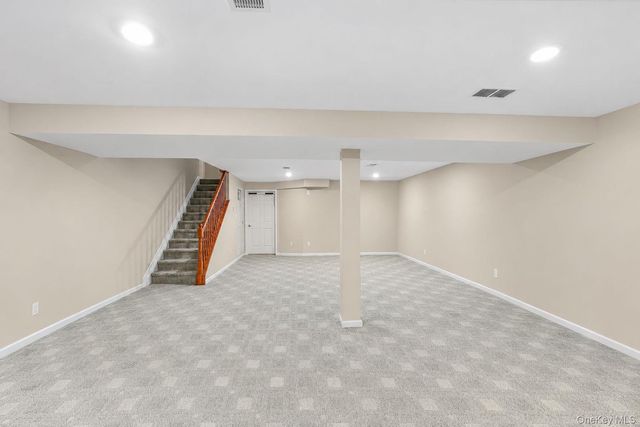 92 Barr Lane, Monroe, NY 10950