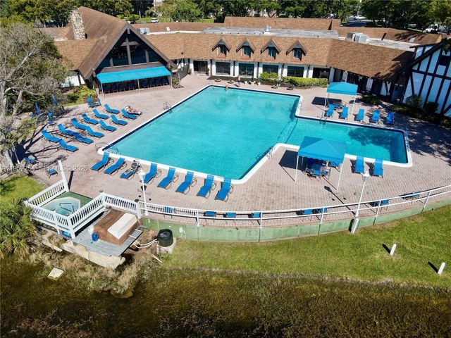 3740 Inverrary Dr 2N, Lauderhill, FL 33319