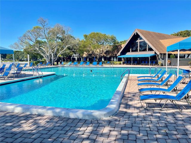 3740 Inverrary Dr 2N, Lauderhill, FL 33319