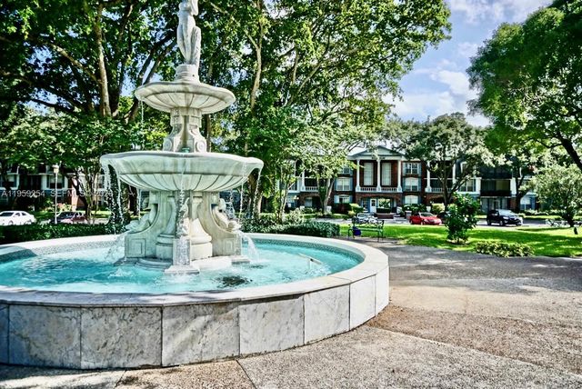 3740 Inverrary Dr 2N, Lauderhill, FL 33319