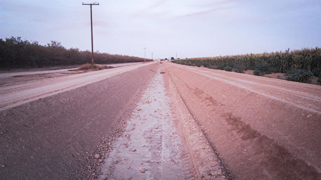 Image 9 of property listing at 1 Avenue 120, Tipton, CA 93272