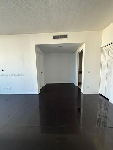 7929 W Dr 802 802, North Bay Village, FL 33141