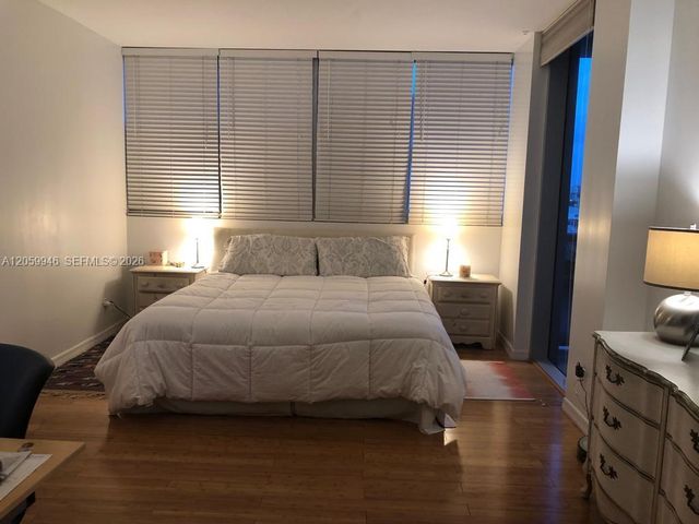 7929 W Dr 802 802, North Bay Village, FL 33141