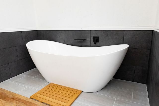 4712 Lemmon Court, The Colony, TX 75056