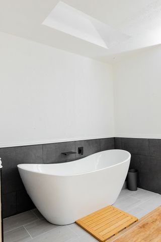 4712 Lemmon Court, The Colony, TX 75056