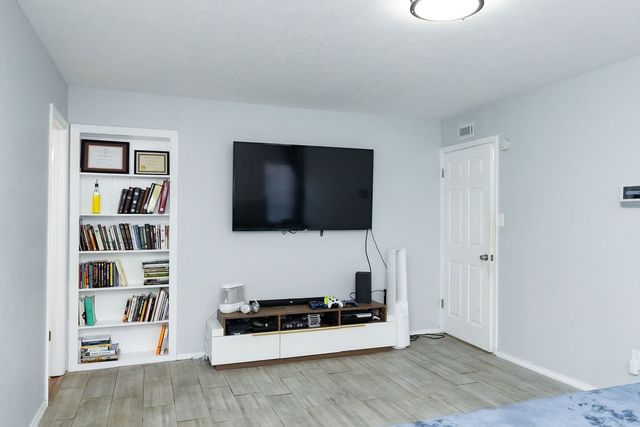 4712 Lemmon Court, The Colony, TX 75056