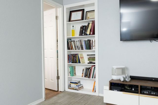 4712 Lemmon Court, The Colony, TX 75056