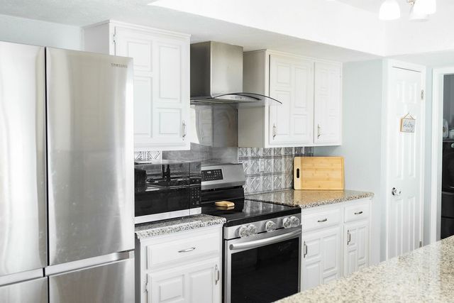 4712 Lemmon Court, The Colony, TX 75056