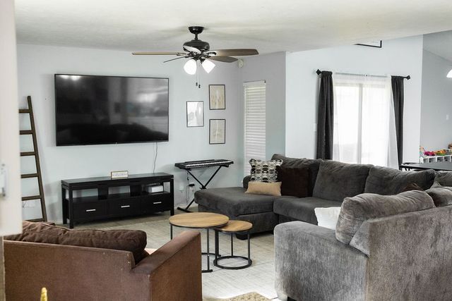 4712 Lemmon Court, The Colony, TX 75056