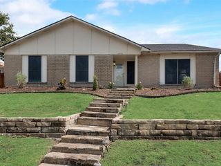 4712 Lemmon Court, The Colony, TX 75056